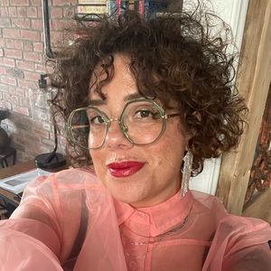 Meet your Posher, Hillory